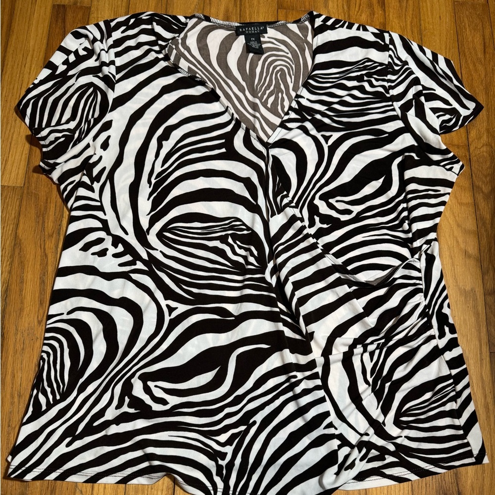 Rafaela women’s zebra stripe top size 2x